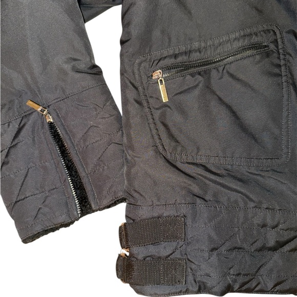 Levi's Black Bomber Jacket with Sherpa Collar - Picture 7 of 10